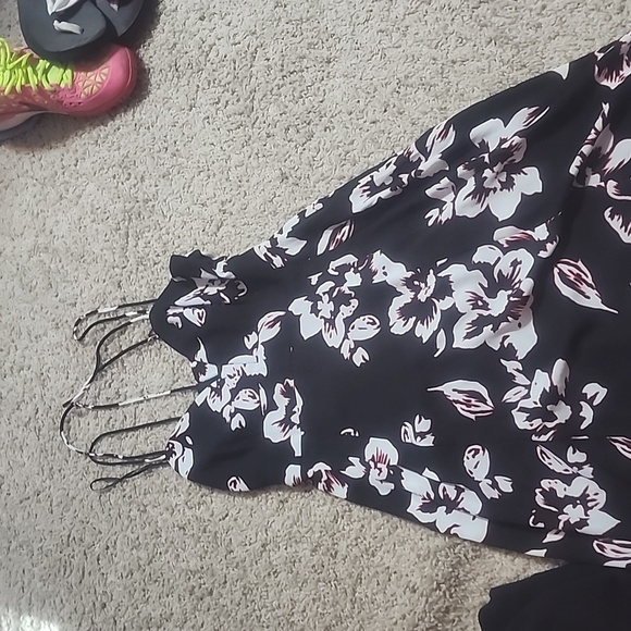 Sun dress - Picture 1 of 3